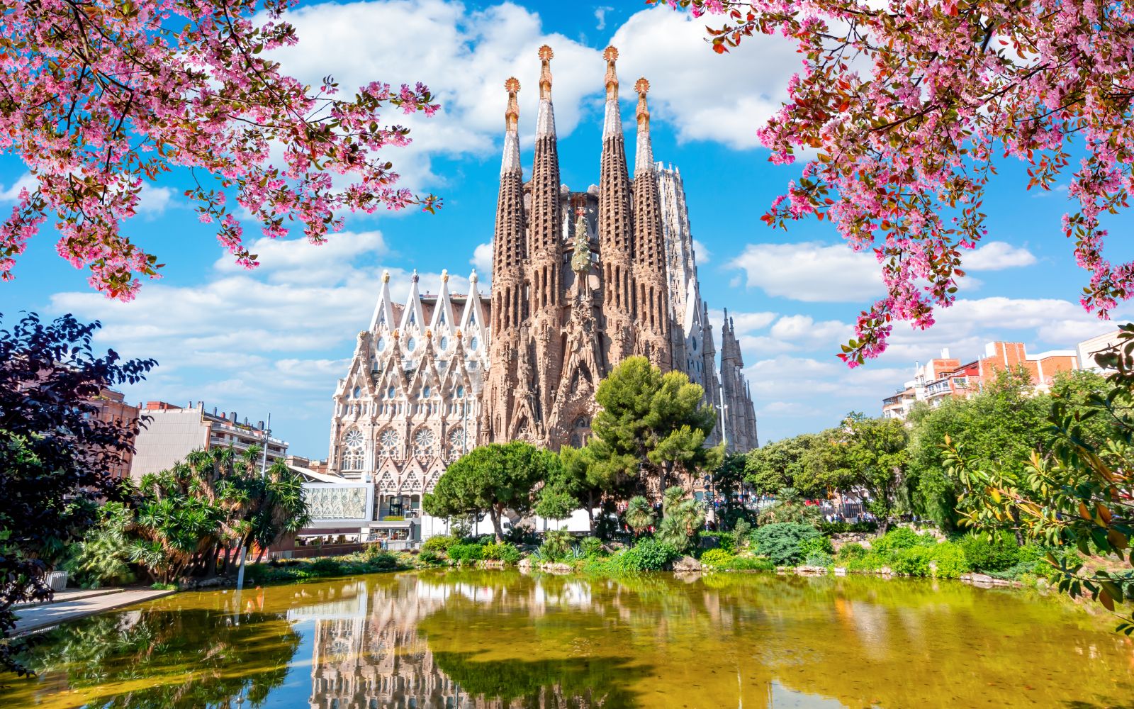 Sagrada Familia Cathedral in spring, Barcelona, Spain