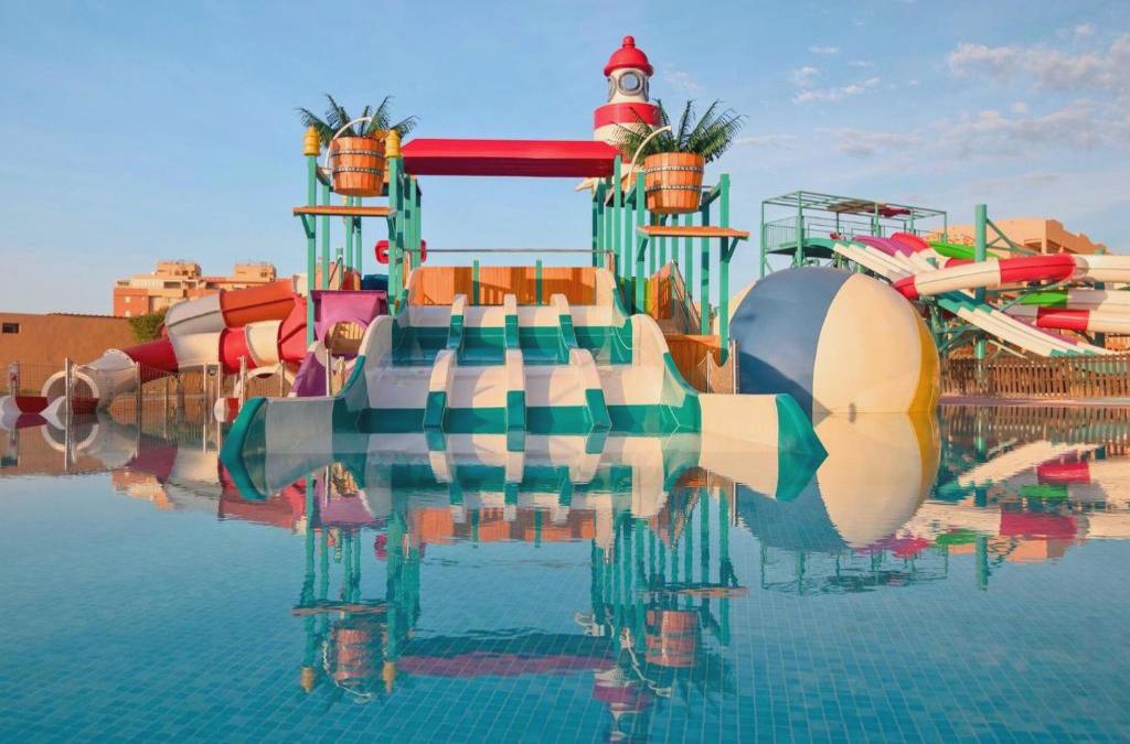 ALEGRIA Colonial Mar Aquafun, located in Roquetas de Mar