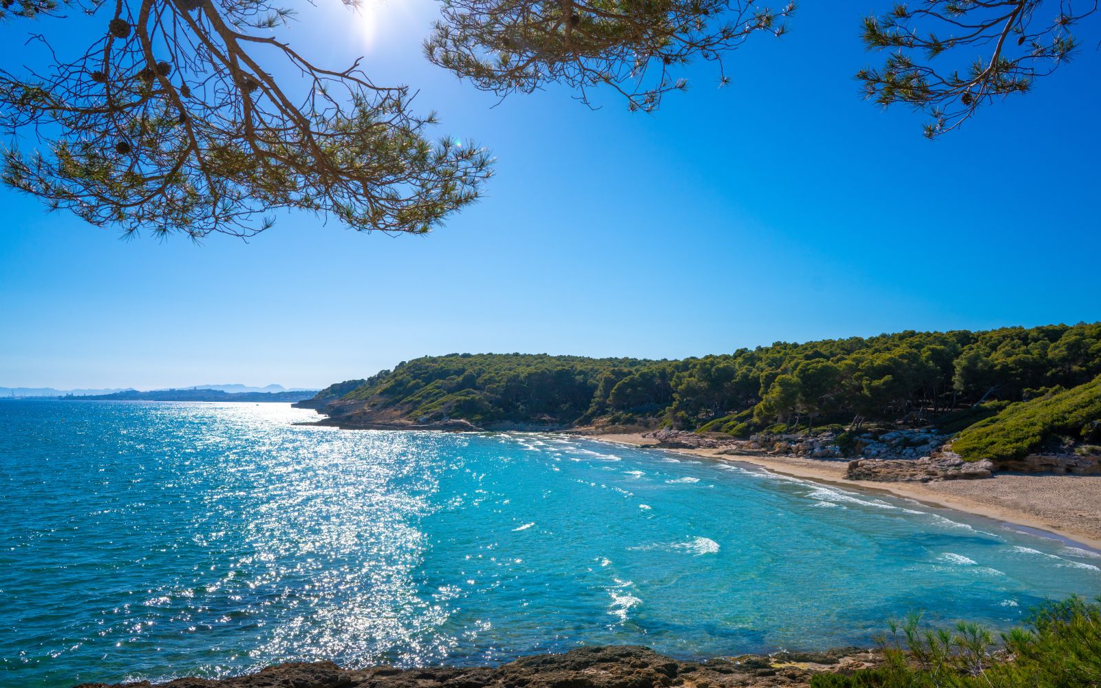 Cala de roca Plana beach in Tarragona